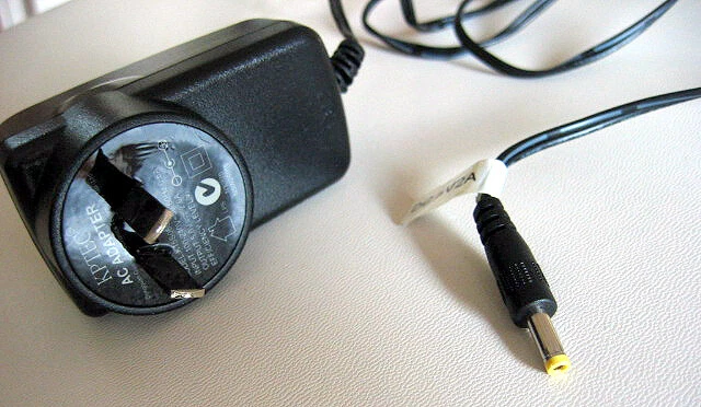 KPTEC 5V DC 2A Power Adaptor Supply K15S050200A for IT devices switching