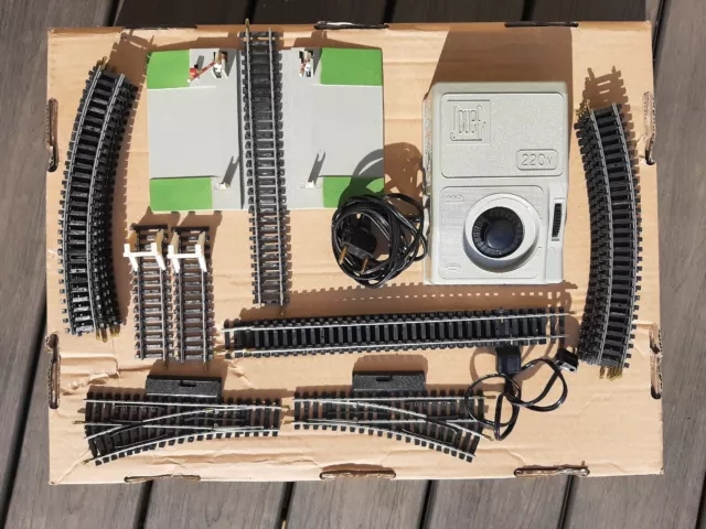 LOT TRAIN HO CIRCUIT DE TRAIN JOUEF  RAILS Transfo