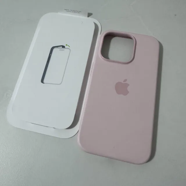 Apple iPhone 14 Pro Silicone Case with MagSafe 2022 ​​​​​​​genuine used pink