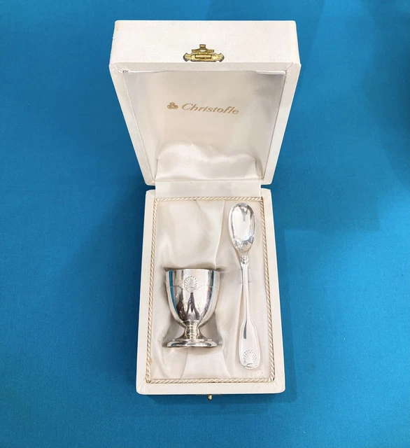 Coquetier+cuillère à œuf CHRISTOFLE modèle VENDOME-COQUILLE métal argenté écrin