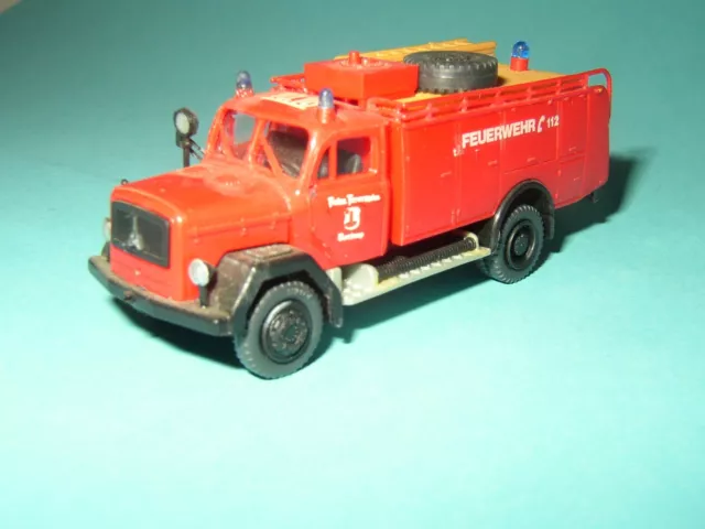 Magirus 150D Feuerwehr TLF 16  Preiser Modellauto 1:87 gebauter Bausatz