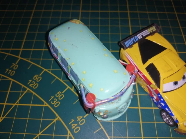 lot de  voitures cars disney pixar  mattel metal  d occasion 2