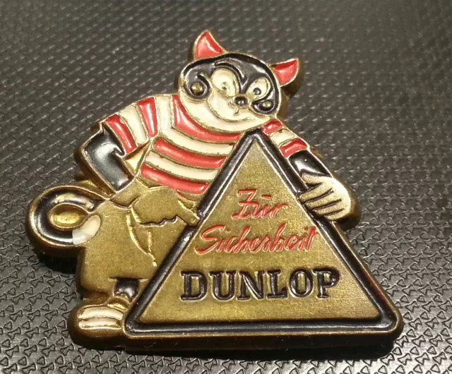 Dunlop Brosche lackiert "Für Sicherheit Dunlop" alt+original - Maße  32x30mm