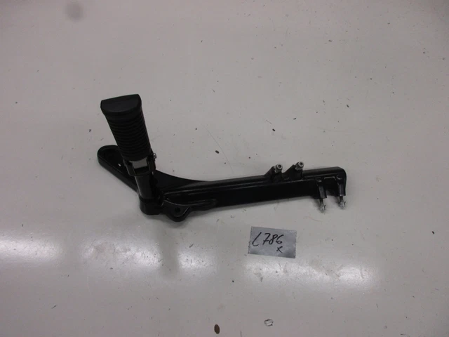 Support D'Échappement Repose-Pied L786. Harley Davidson Street Bob Silencieux