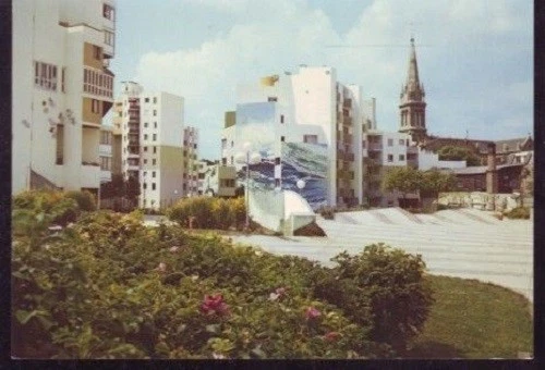 Cpsm -- Silvereuil Pl Salvador Allende 081.C