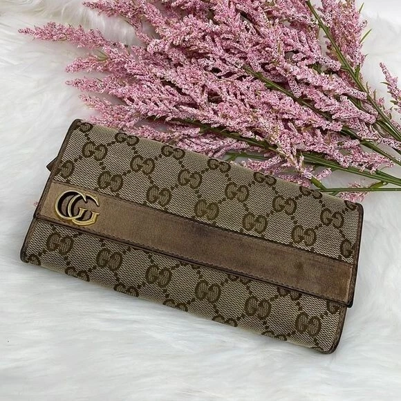 056 Auth Vintage Gucci Bifold Long Wallet 251724.493075