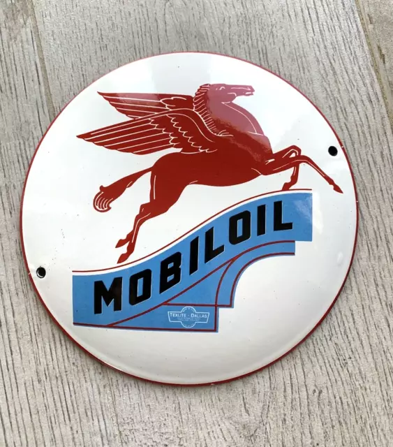 Vintage Mobiloil Pegasus Horse Gasoline Porcelain Gas Motor Oil Dome Sign