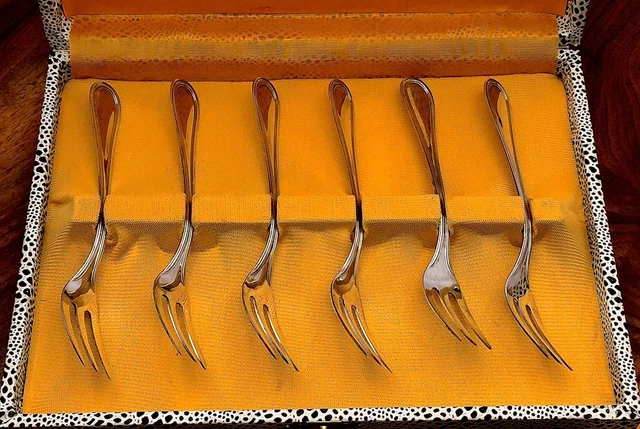 Six Italian .800 Silver Pastry Forks in Original Box Prato Post-1944 No Monogram