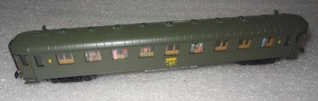 Set de 2 voitures UIC SNCF A4B5 et B10 époque IVb