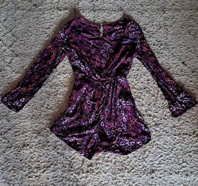 Tigerlily long sleeve jump suit/ romper/ playsuit EUC size 8