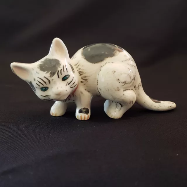 Studio Art Cat Figurine Ceramic Porcelain Handpainted Initialed & Dated 1975 Vtg