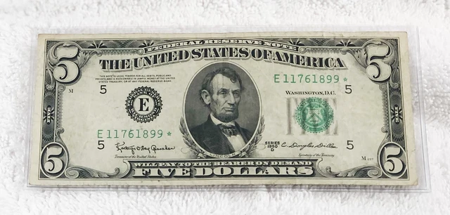 Series 1950 D~ $5.00  Green Seal Star Note ~ * E 117611899 * 3