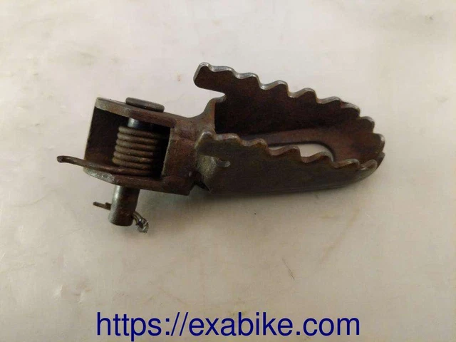Support Cale-pied Avant Droit Yamaha 600 DIVERSION (1992-1997) - Réf 77 (Occasion France)