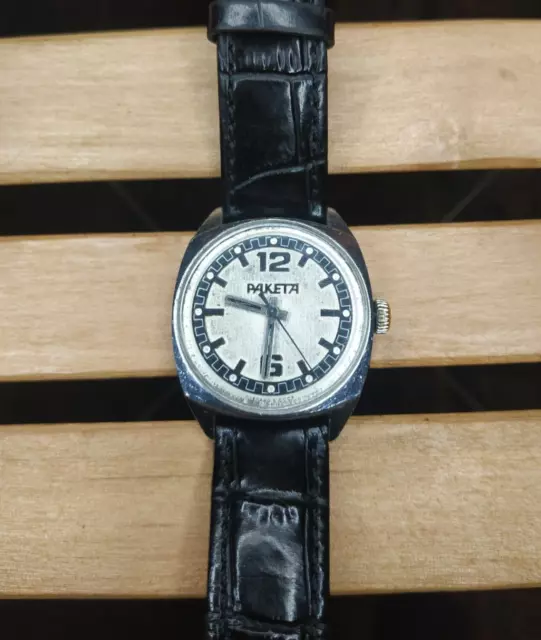 RAKETA Wristwatch ANTIMAGNETIC VERY RARE cal.2610 Soviet Russian watch 1970’s