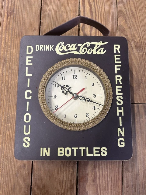 Drink Coca Cola Delicious And Refreshing In Bottles Clock