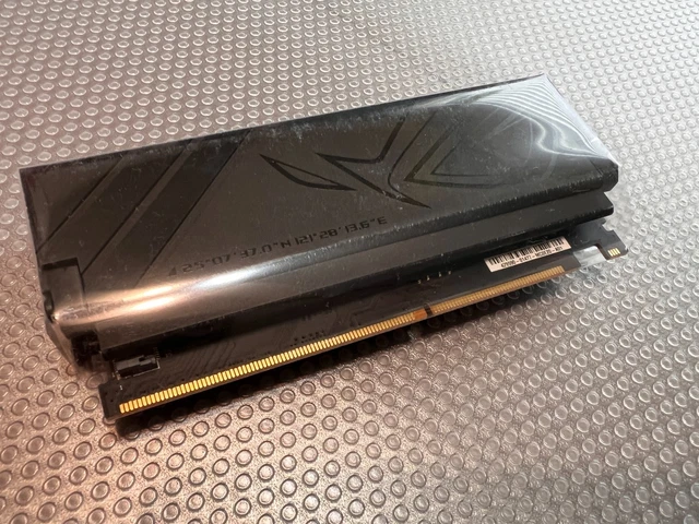 Carte Mère ASUS ROG Zephyrus G14 GA402XY - Ryzen 9 6900HS, 16Go, RX 6800S, Open Box
