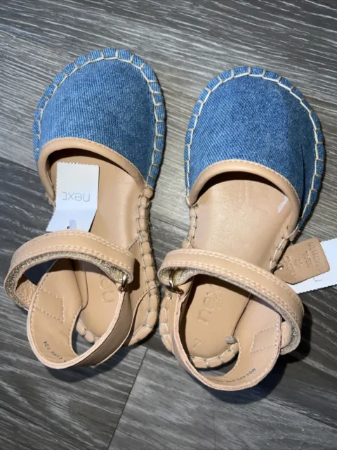 Sandali blu denim per bambine taglia 7 taglia EU 24 nuove etichette espadrilla
