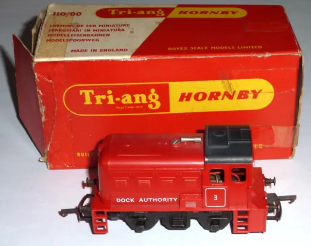 Triang / Hornby OO Gauge R253 Dock Authority Diesel Shunter Red Excellent Boxed