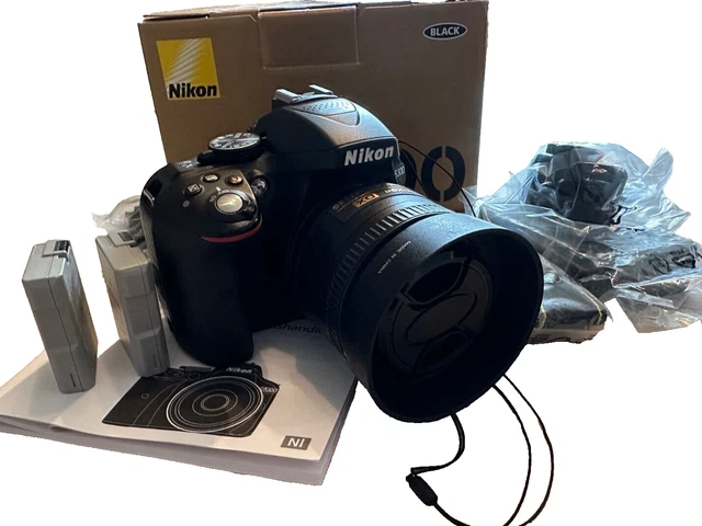 Nikon D5300 56991 Shots (Kit with AF-S DX Nikkor 35mm f/1.8G Lens)
