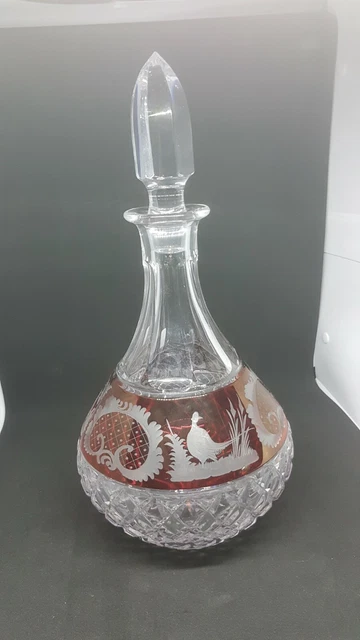carafe a vin en verre taillé à décor rouge oies  avec bouchon verre facettes