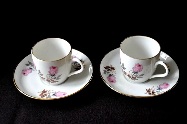 SERVICE 2 TASSES, SOUS TASSE ET POT A LAIT VILLEROY ET BOCH - MOTIF SIENA