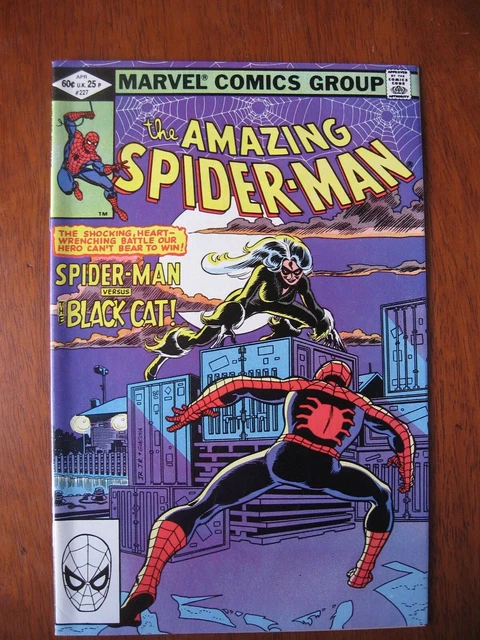 AMAZING SPIDER-MAN #227 1982 Marvel Comic Book Black Cat High-Grade