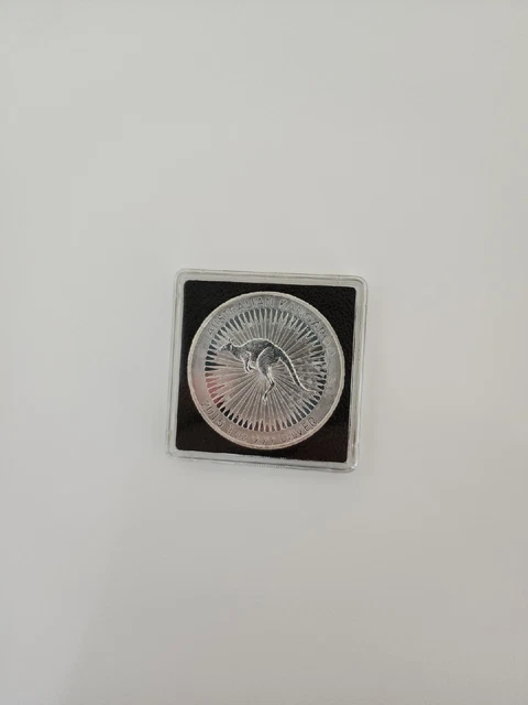 2015 Australia $1 Perth Mint Kangaroo 1 oz silver, Some Milk Spots