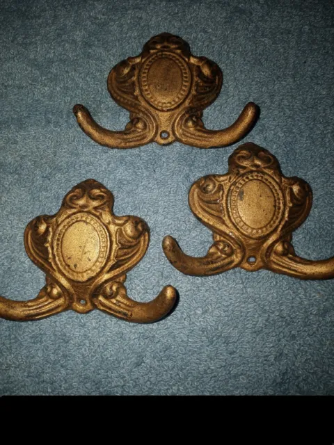 Antique Ornate Cast Iron Wall Hooks Gold Decorative Coat Hat Towel Hanging Vtg
