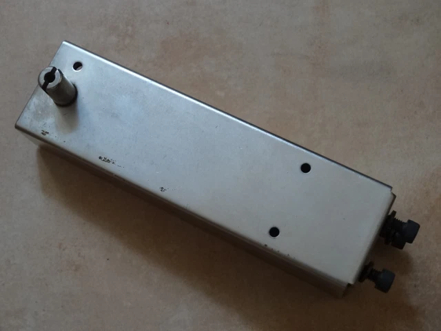 SUPPORT POUR MAT PECHEUR PASSAP pour MACHINES A TRICOTER PASSAP Duomatic 80