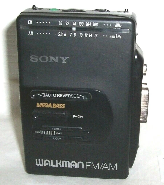 Vintage Sharp JC-127 (R) Portable AM / FM Stereo Cassette Player Fonctionne
