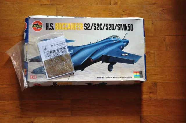 H.S. Buccaneer S2/S2C/S2D/SMk50 / Airfix / N° 08101  / 1:48 + Planche EDUARD