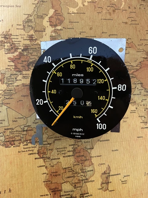 Mercedes Benz W123 Dash Instrument Cluster Speedo Unit Oem