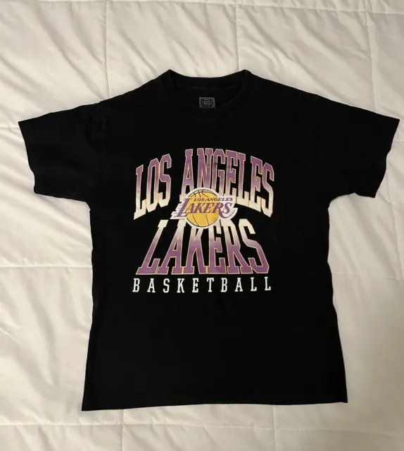 NBA Ultra Game “Los Angeles Lakers Basketball” T-Shirt Size Medium Black