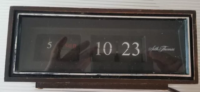 Seth Thomas Day-Date Flip Clock Model 821, Mid Century Modern