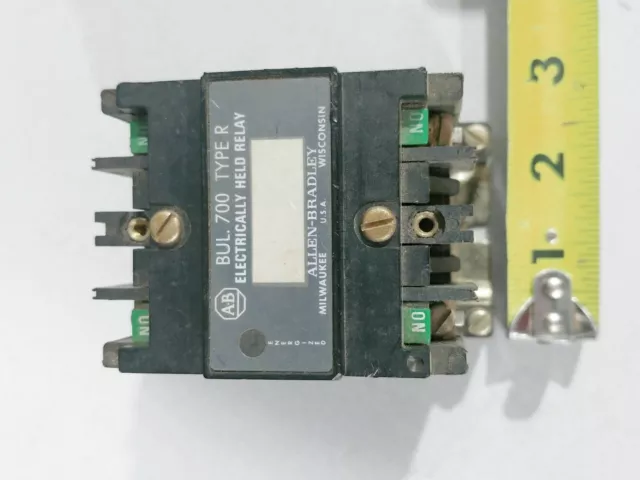 ALLEN BRADLEY BUL 700 Type R Electrically Held Relay 300-600V 30A  AC / DC