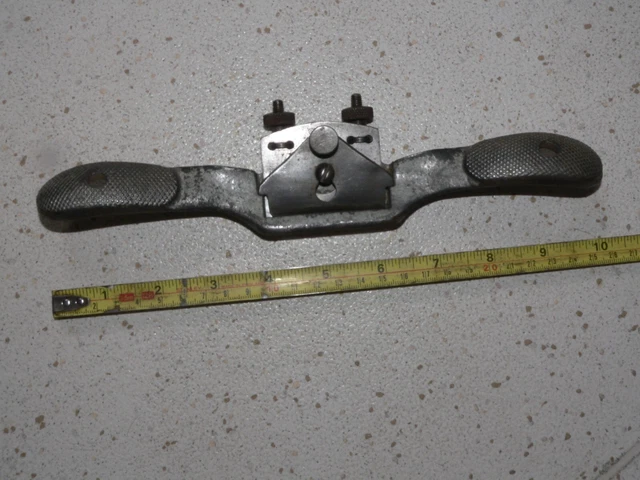Vintage   Carpenters   Carpentry Metal Body Spoke Shave Tool