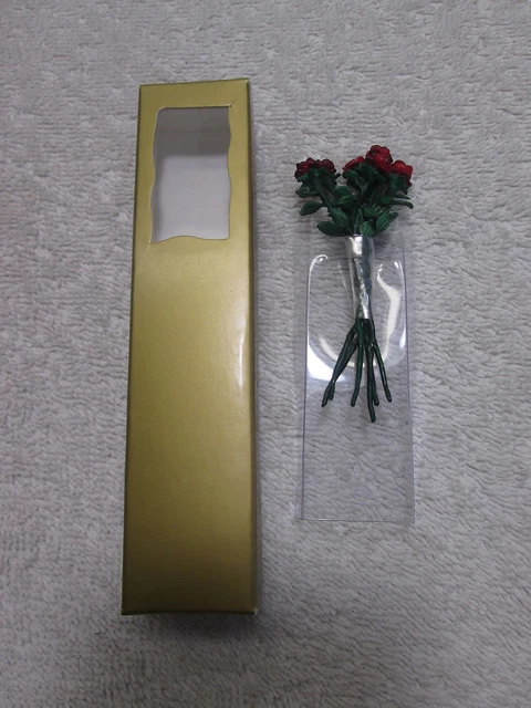 TERMINATOR 2 T-800 Roses w/ Rose Box MMS 117 1/6th Scale - Hot Toys $45.00  - PicClick