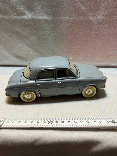 Diecast model cars Renault Dauphine 1/18 Norev no.9 tour de course 1956 - Alldie Diecast model cars Renault Dauphine 1/18 Norev no.9 tour de course 1956 - Alldie