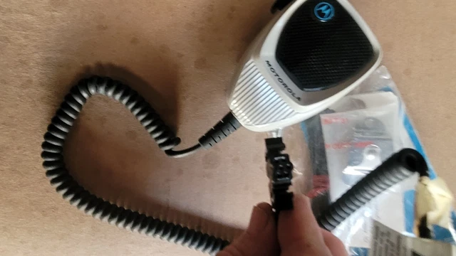 NEW Motorola HMN1061A Heavy Duty Palm Mic for Astro,  Spectra XTL5000 radios.