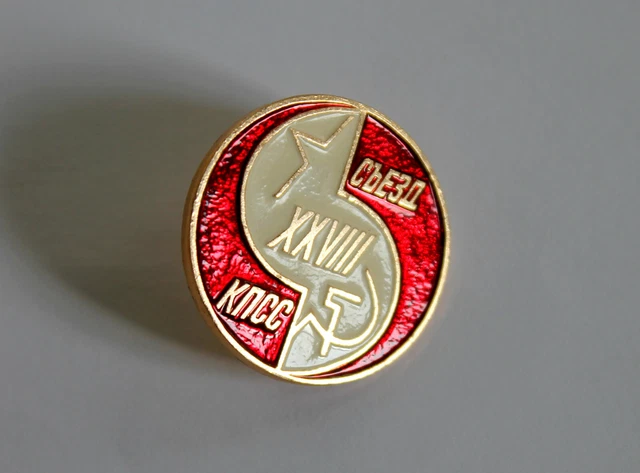 Pin's URSS - Soldat Armée Soviétique - Ton Or Et émail - Original Ukraine
