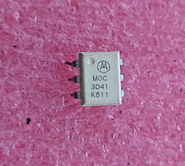 1pcs  MOC3041 TRIAC Driver Optocouplers  DIP6