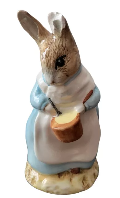 Vintage Royal Albert Beatrix Potter Figurine Mrs Rabbit Cooking Unboxed