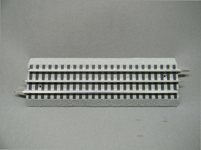 LIONEL FASTRACK STRAIGHT TRACK SECTION fast fasttrack train O GAUGE  6-12014 NEW