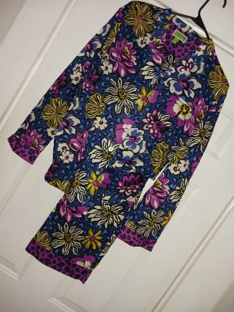 Vera Bradley Ladies Floral Pajama Set Size Small EUC 522