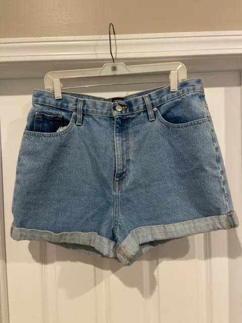 BDG Urban outfitters Mom High Rise Denim Cuffed Shorts Size 32