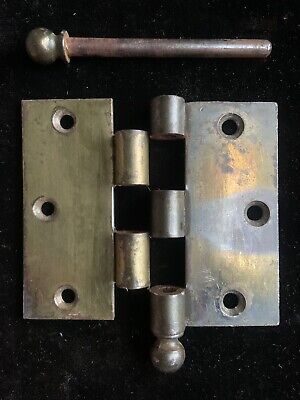 (1) One Antique “STANLEY” 3 1/2 X 3 1/2 Ball Tip Removable Pin Door Hinges