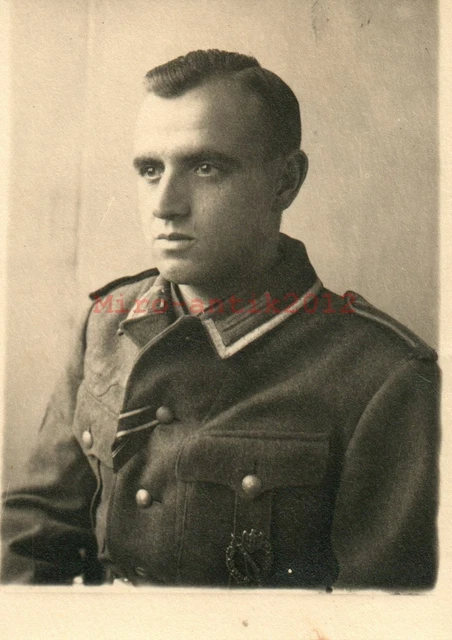 Foto, 2.WK, 2.Komp.Geb-Jg-Rgt.99: Uffz. mit ISA-Abzeichen im Portrait (MB)21194