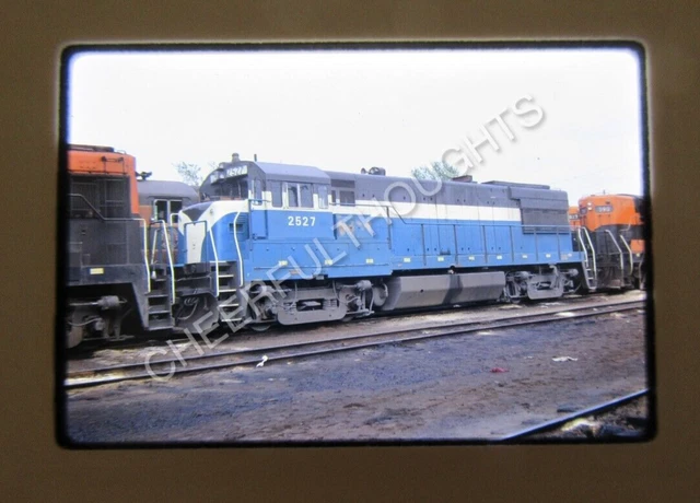 Original '68 Kodachrome Slide GN BN Great Burlington Northern 2527 U28B    36V53