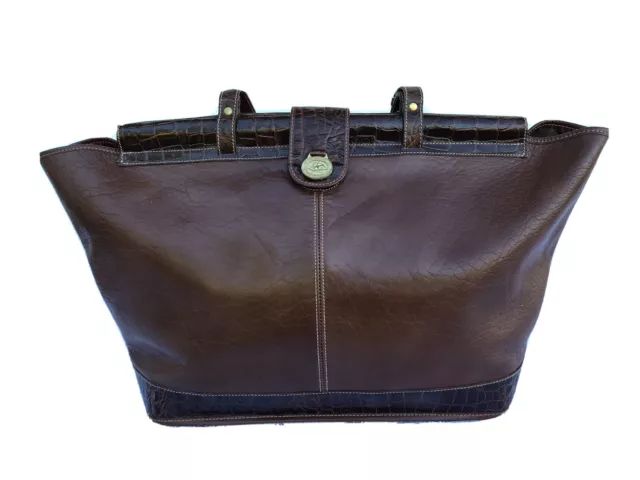 Vtg Brahmin Leather Brown Crocs Embossed Business tote Dowel Shoulder Bag Purse