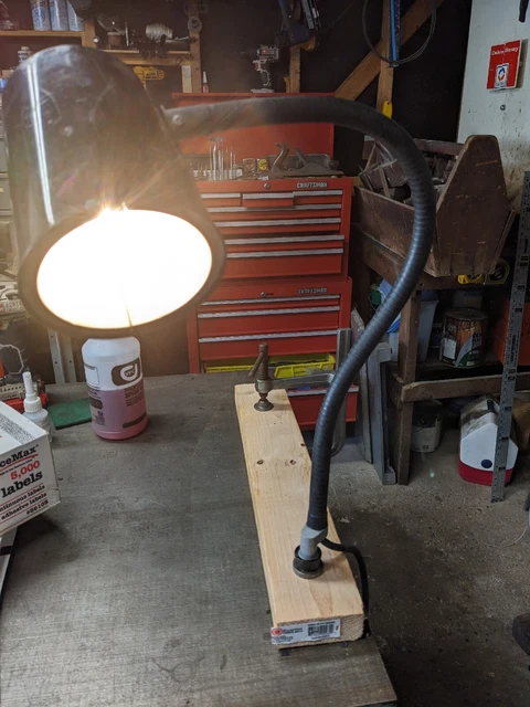 Moffatt 0624-3 Task Lamp Flex Work Light Quick Coupler Base NEW
